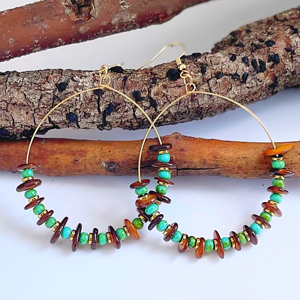 NWT Hamdmade Tribal Waters Turquoise and Amber Beaded Gold Hoop Earrings - Picture 4 of 4